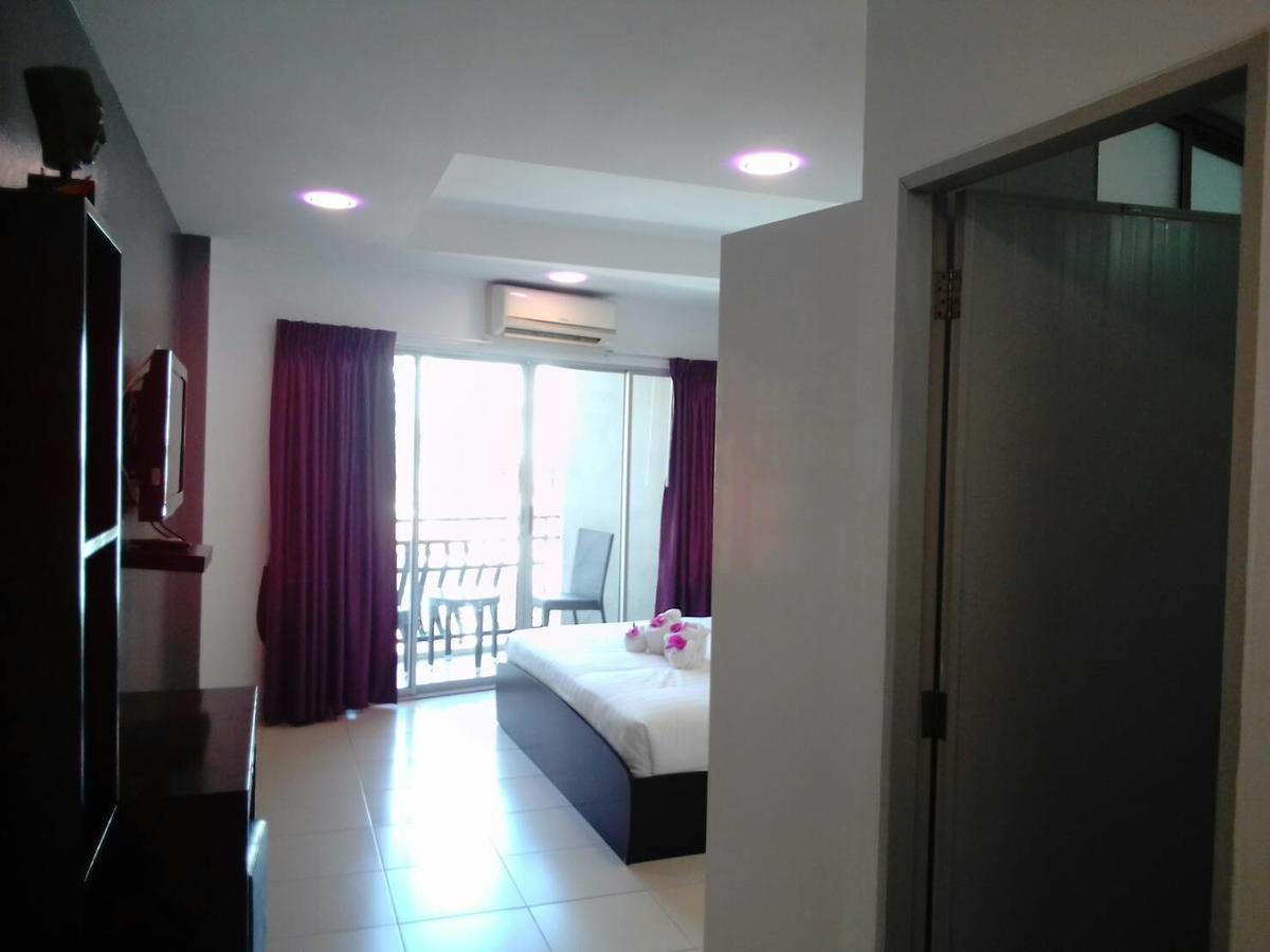 C&C Residence Bistro Restaurant Pattaya Extérieur photo
